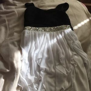 Kids formal dress size 10 good for prom